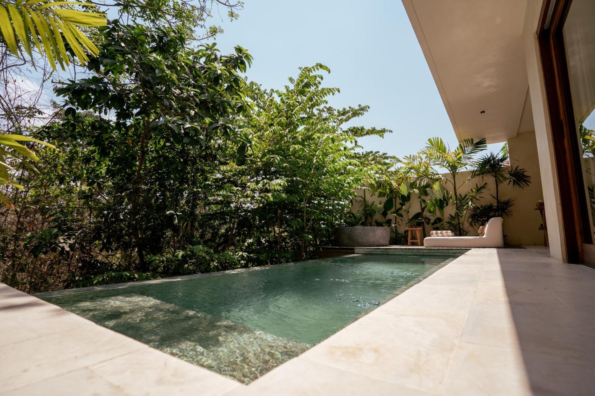 Olea Villas Resort Kuta  Buitenkant foto